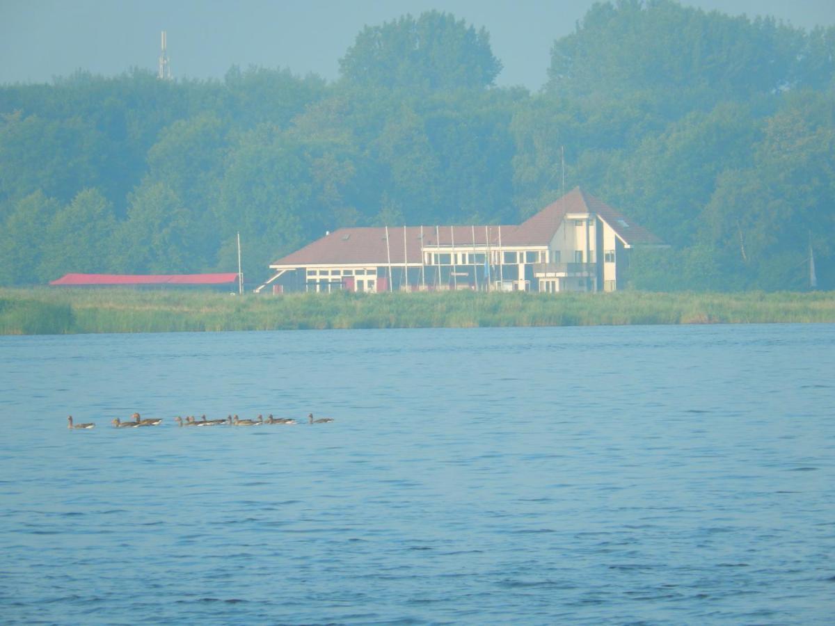 Villa Waterland Den Ilp ภายนอก รูปภาพ